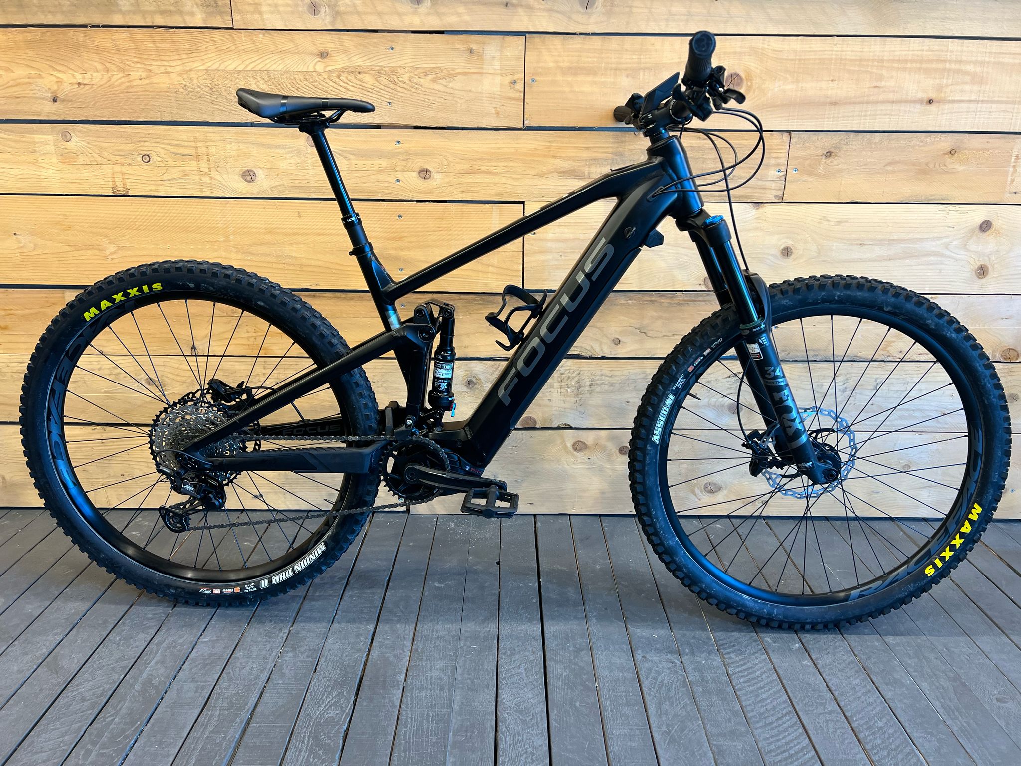 Bicicletta elettrica FOCUS JAM2 2020 USATA