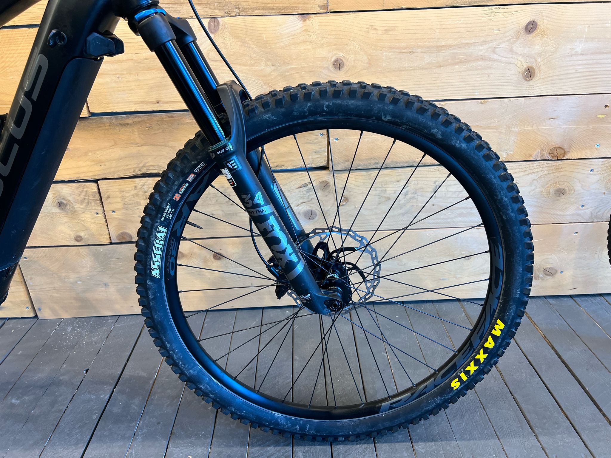 Bicicletta elettrica FOCUS JAM2 2020 USATA