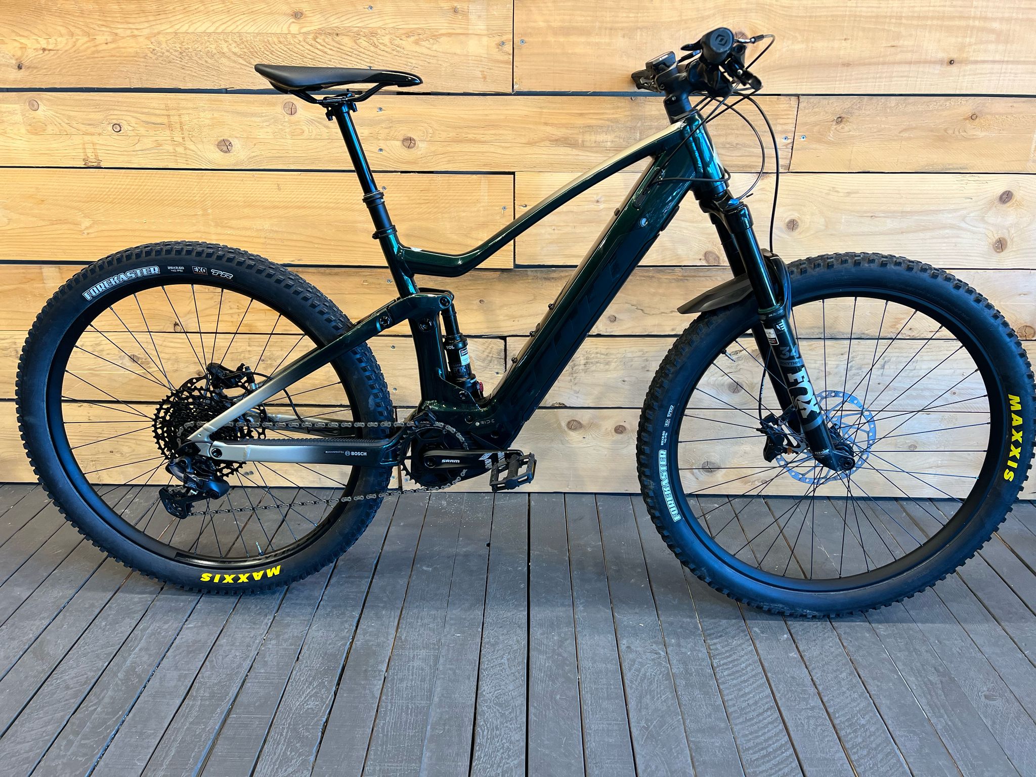 Bicicletta elettrica SCOTT STRIKE 910 2020 USATA