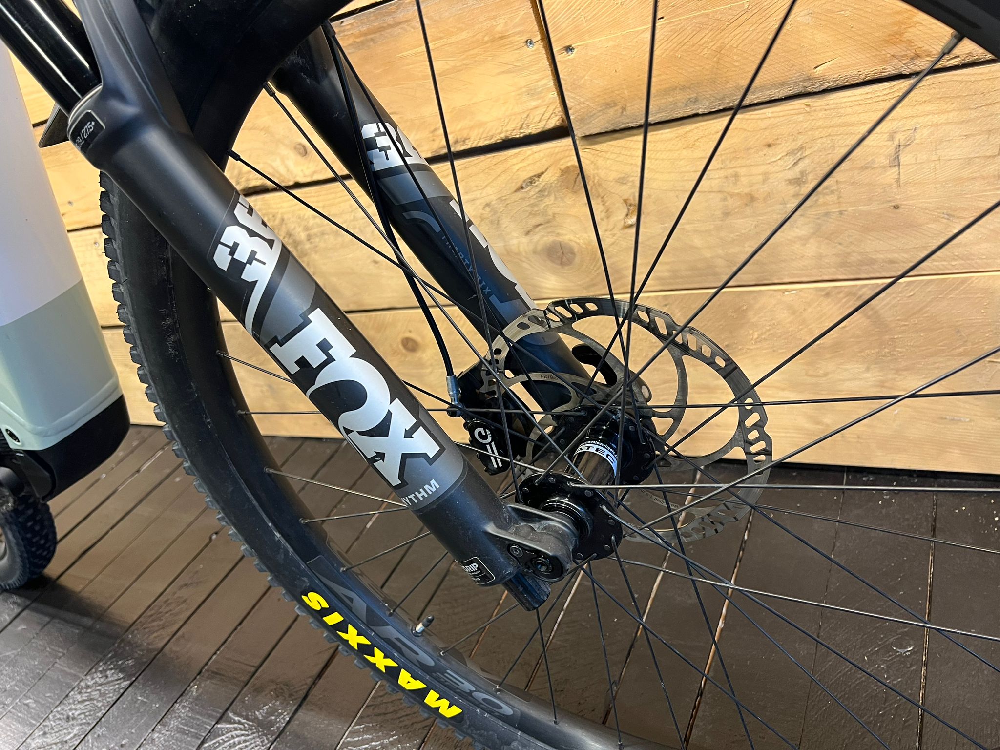 MTB ELETTRICA FOCUS JAM2 7.8 2024